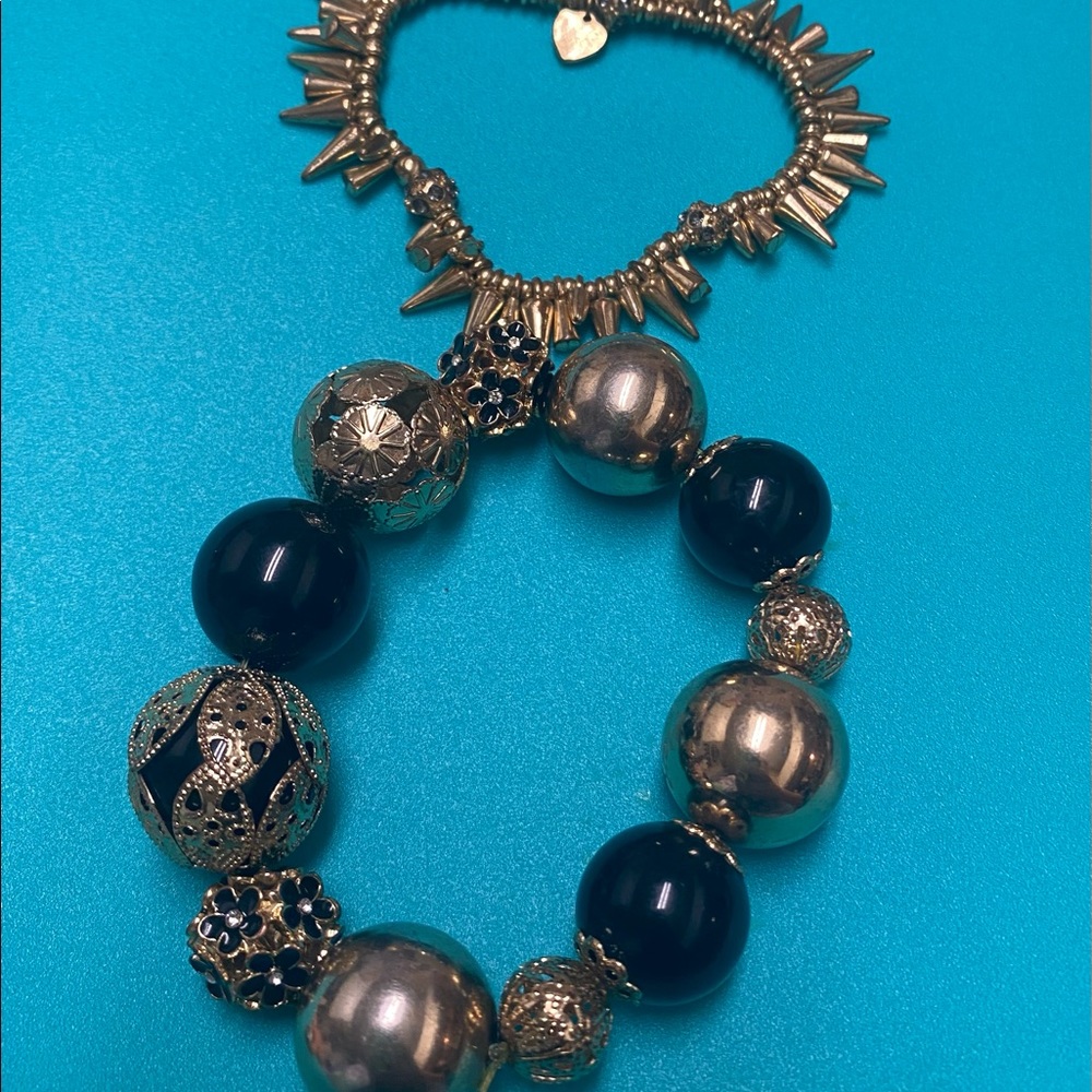 Set of bracelets